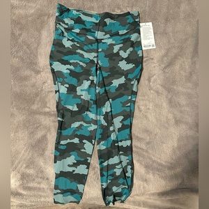 Lululemon Base Pace High Rise Tight 25 - BNWT sz 14